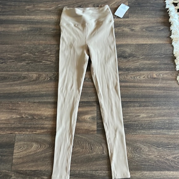 Ribbed High High Legging - Picture 1 of 3